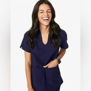Sold - NWT Limited Edition Banepa Scrub Top, Navy